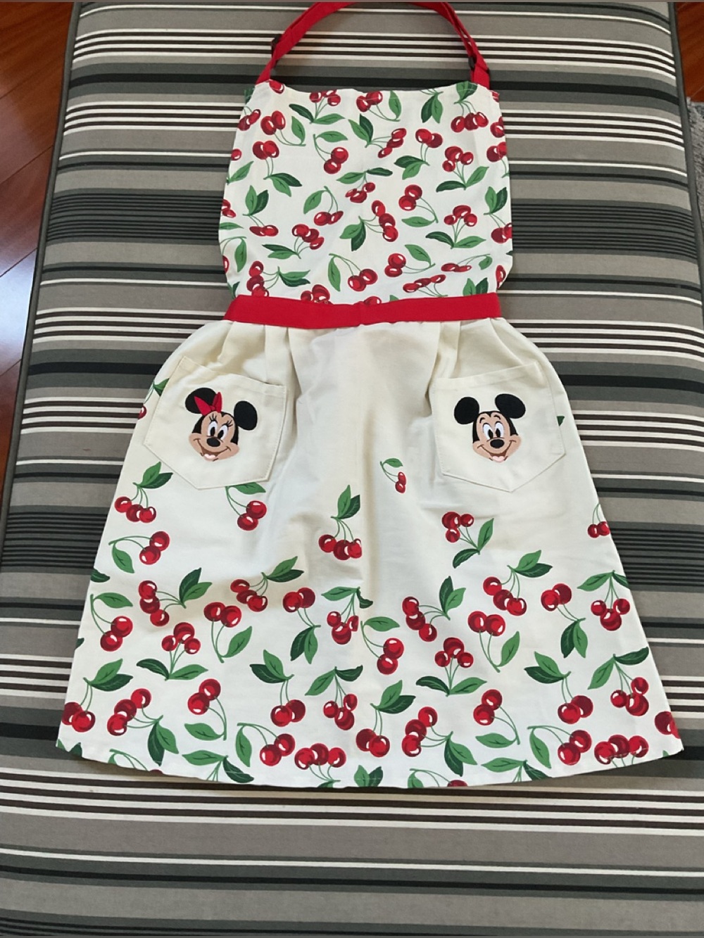 NWT Disney Parks Retro Mickey & Minnie Cherry Apron Adult One Size
